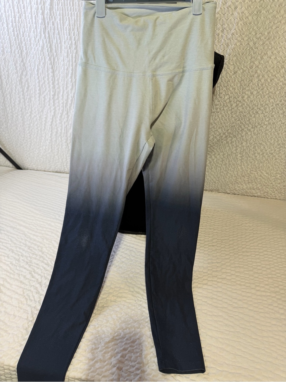 Beyond Yoga Girls Ombre Leggings in Mint to Navy